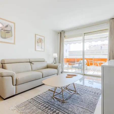 Stylish 1-bedroom Close To Beaches Apartmán *